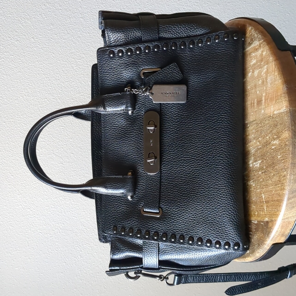 Coach Swagger 37 Carryall